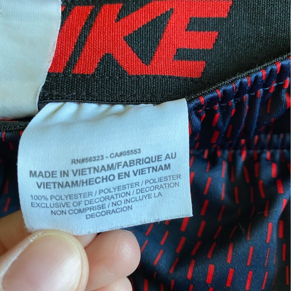 Mens Nike athletic/basketball shorts - Picture 4 of 4